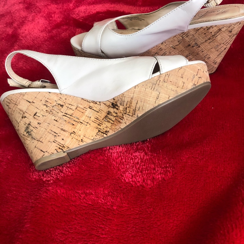 Shoes MARC FISHER CLEARING OUT